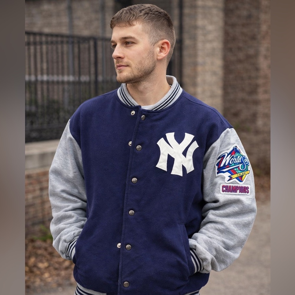 HOST PICK! Vintage New York Yankees 1998 World Series Champion Jacket